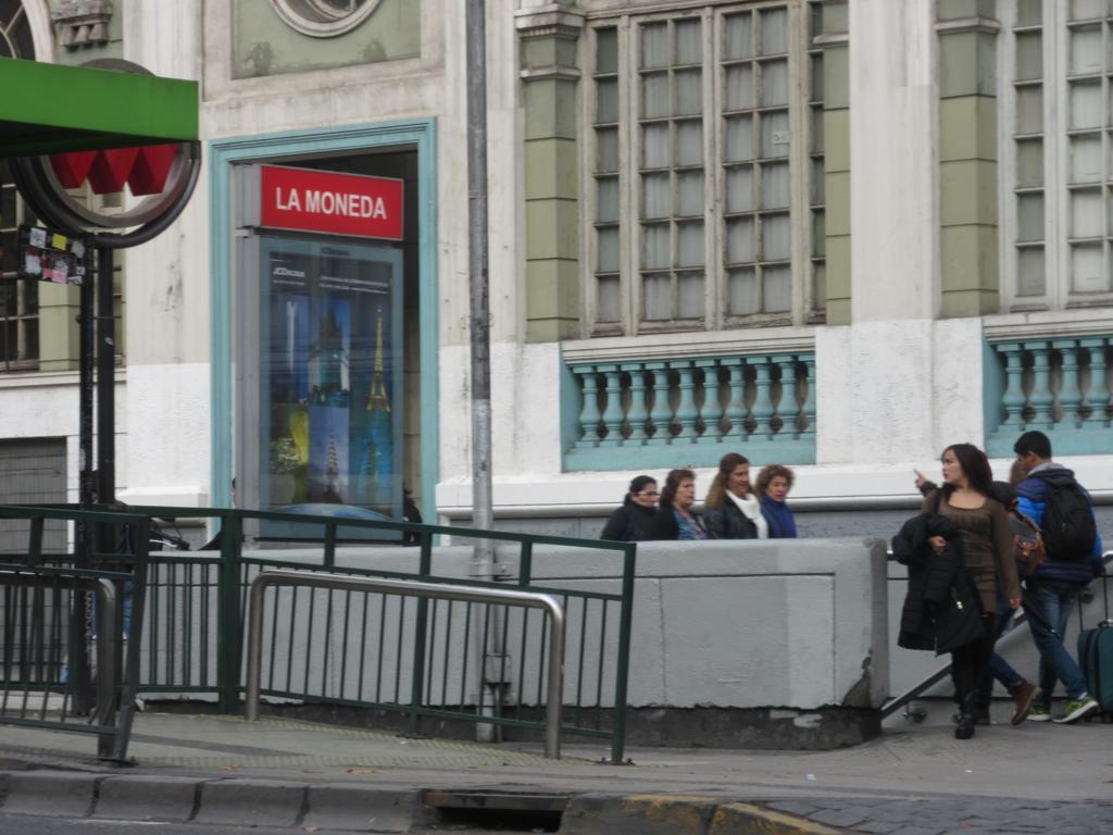 Appartamento Departamento Paseo Bulnes Metro La Moneda Santiago del Cile Esterno foto