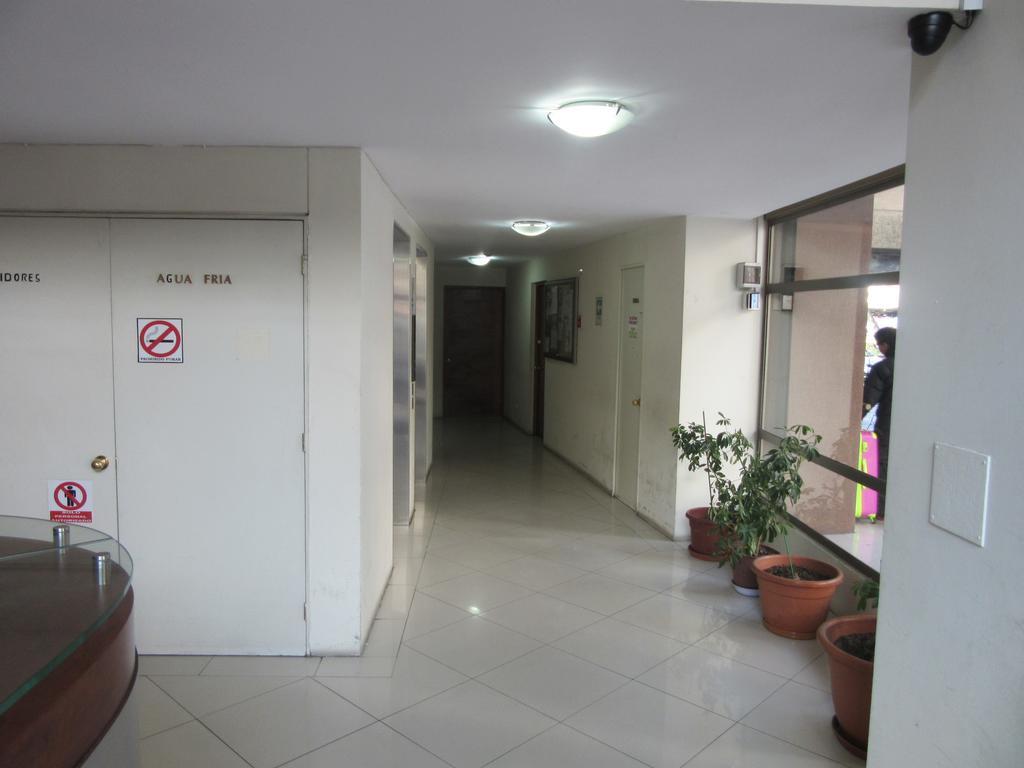 Appartamento Departamento Paseo Bulnes Metro La Moneda Santiago del Cile Esterno foto